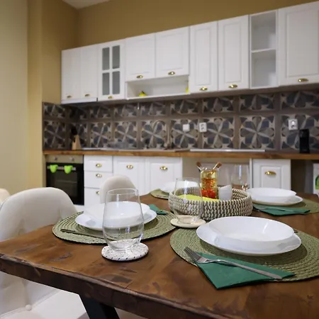 Apartamento студио Young Gogh