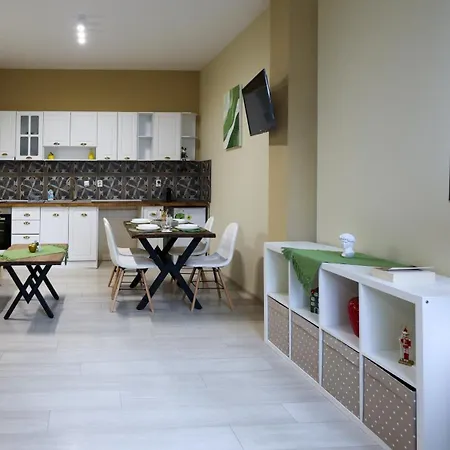 студио Young Gogh *