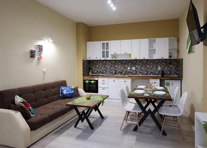 студио Young Gogh بامبوروفو